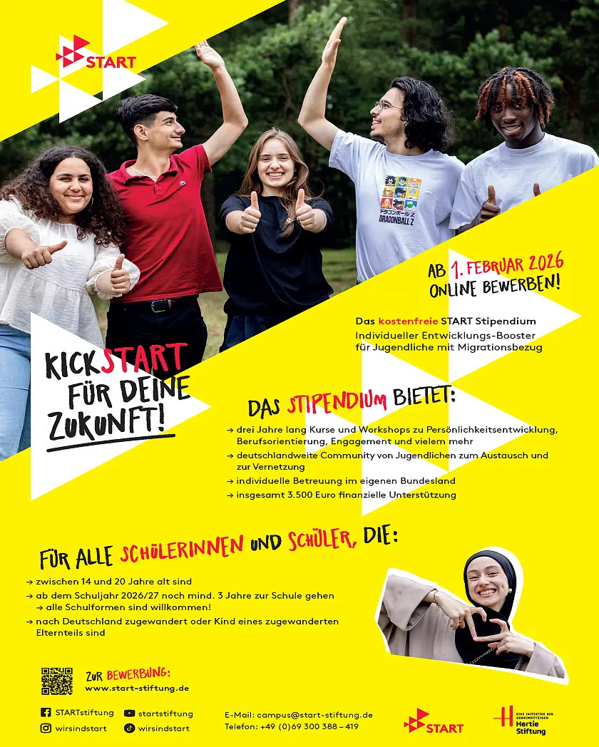Coverbild des Flyers vom START-Programm, auf dem drei Jugendliche zu sehen sind