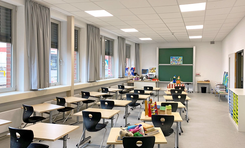 Schule &Uuml;berseestadt