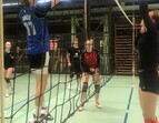 Schüler:innen beim Volleyball, Foto: Annette Kemp