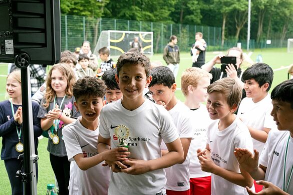 Stolze Pokal-Gewinner vom FC TOS