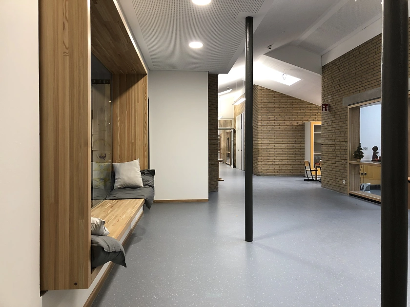 Flur der Grundschule am Pastorenweg