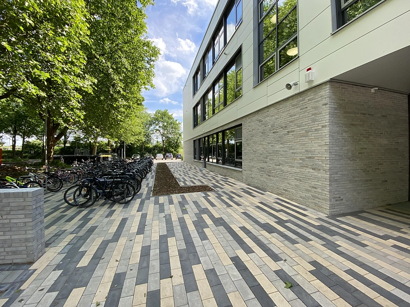 Fertige Fassade Oberschule Ohlenhof 